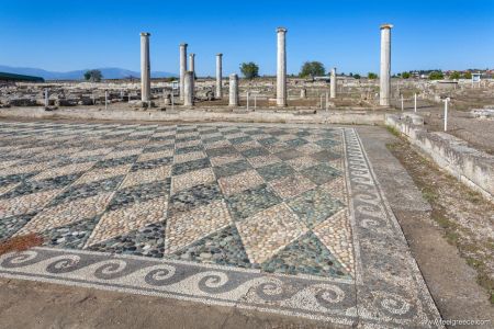 Hire a car in Thessaloniki and Explore Pella Hire a car in Thessaloniki and Explore Pella